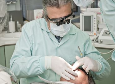 Les effets de l'implant dentaire sur la qualité de vie de l'homme
